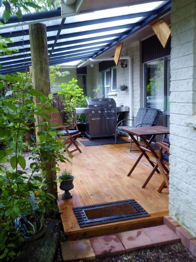 Mount Tutu Eco-Sanctuary Bed & Breakfast Ohauiti Bagian luar foto