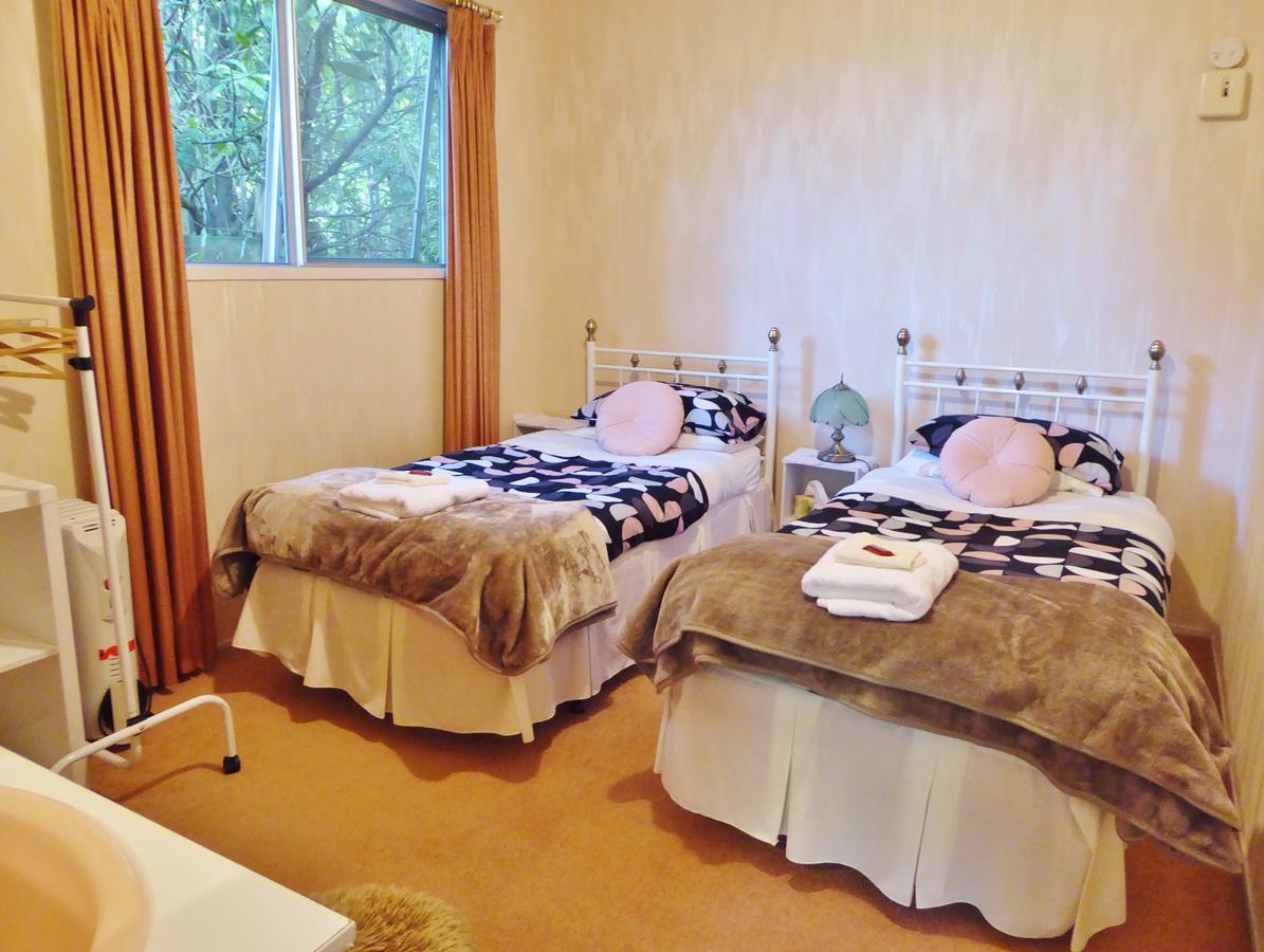 Mount Tutu Eco-Sanctuary Bed & Breakfast Ohauiti Ruang foto